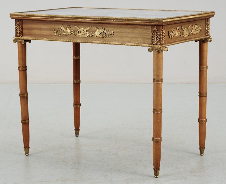CENTRALBORD, empirestil, 1900-tal.