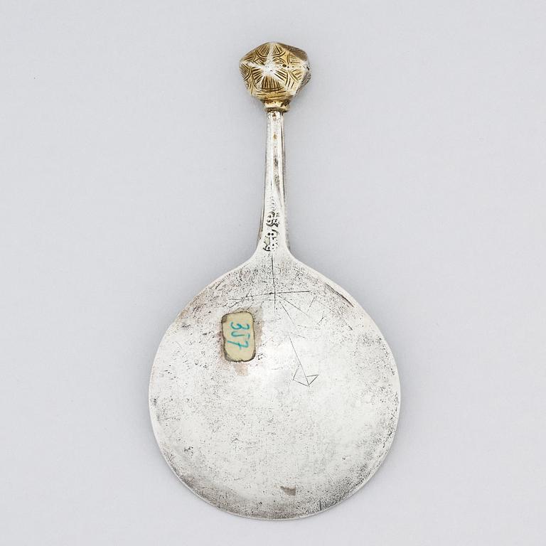 A Swedish 16th century parcel-gilt silver spoon, mark of Mats Pedersen, Malmö (-1532-1563).