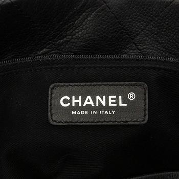 Chanel,.