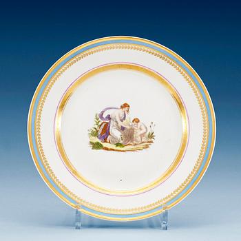 1331. A Russian dinner plate, 19th Century.