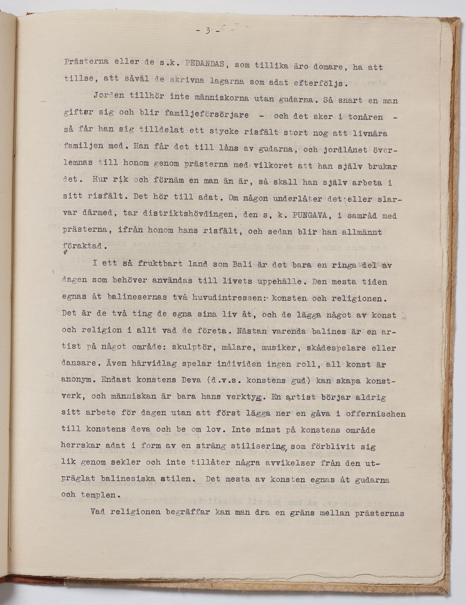 Tyra Kleen, fyra häften med åtta tryckta planscher (varav en dublett), "Temple Dances and Musical Instruments in Bali".