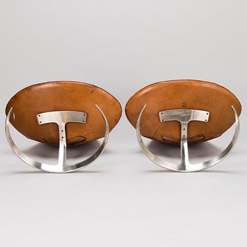 PREBEN FABRICIUS & JØRGEN KASTHOLM, a pair of 1960s 'Scimitar' chairs, Ivan Schlechter.