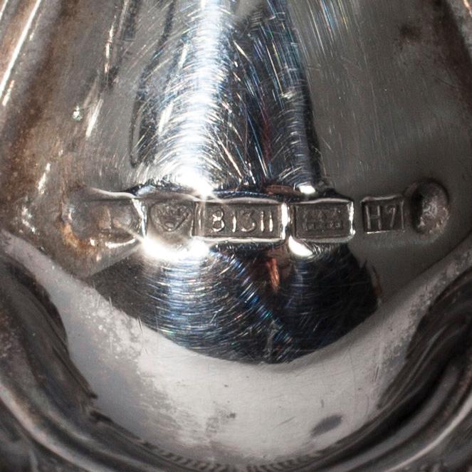 KANDELABRAR, ett par, silver, Kultakeskus, Tavastehus 1961. Kandelaberdelens vikt ca 1450 g.