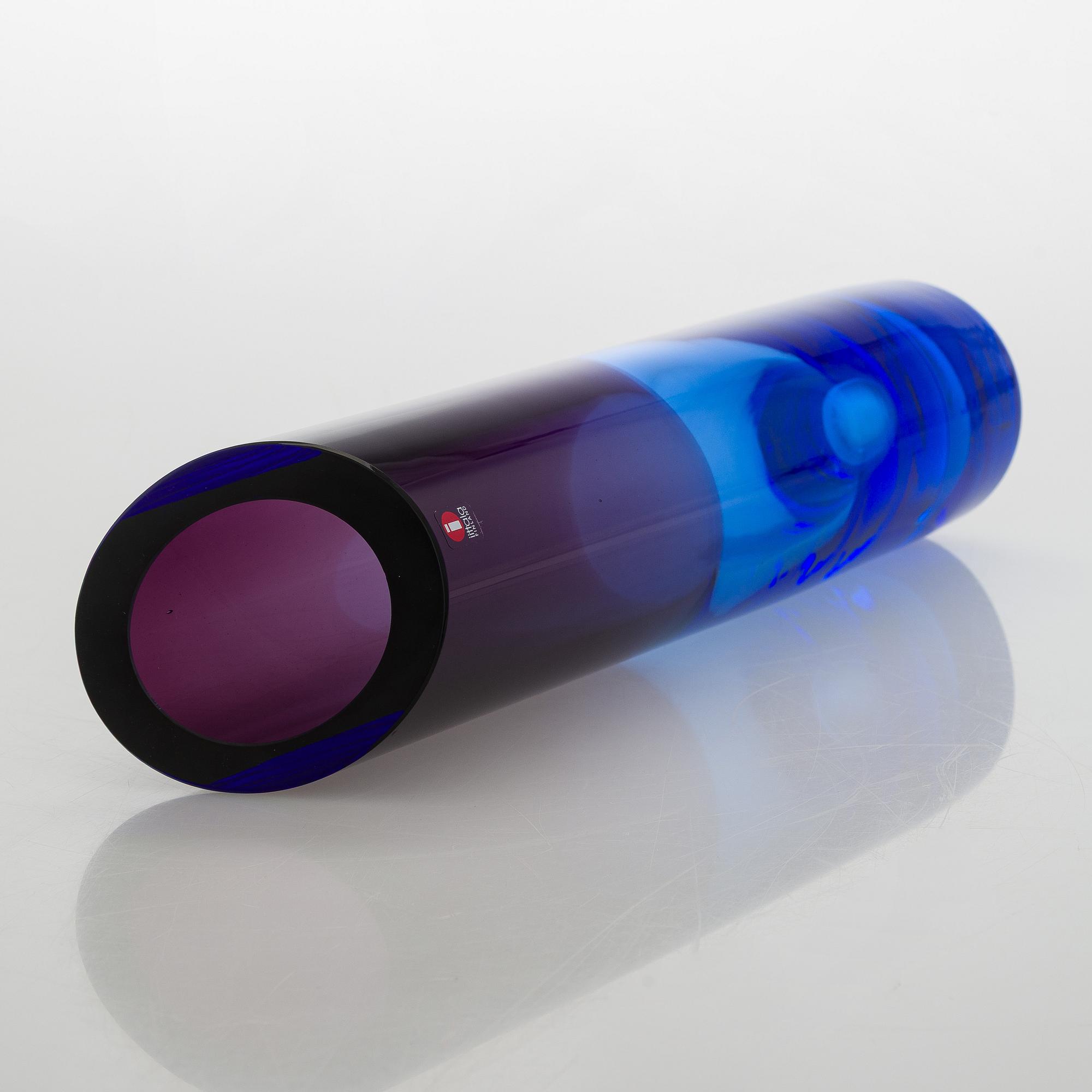 Kerttu Nurminen, maljakko, "Lago", signeerattu Kerttu Nurminen Nuutajärvi.