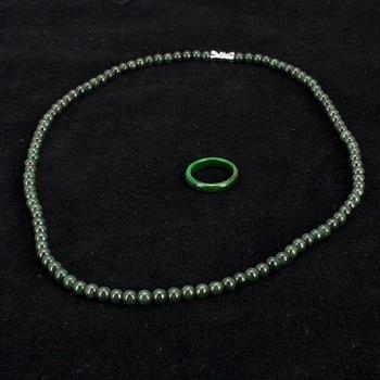 JADERING samt HALSBAND. Jade, Sertifikat.