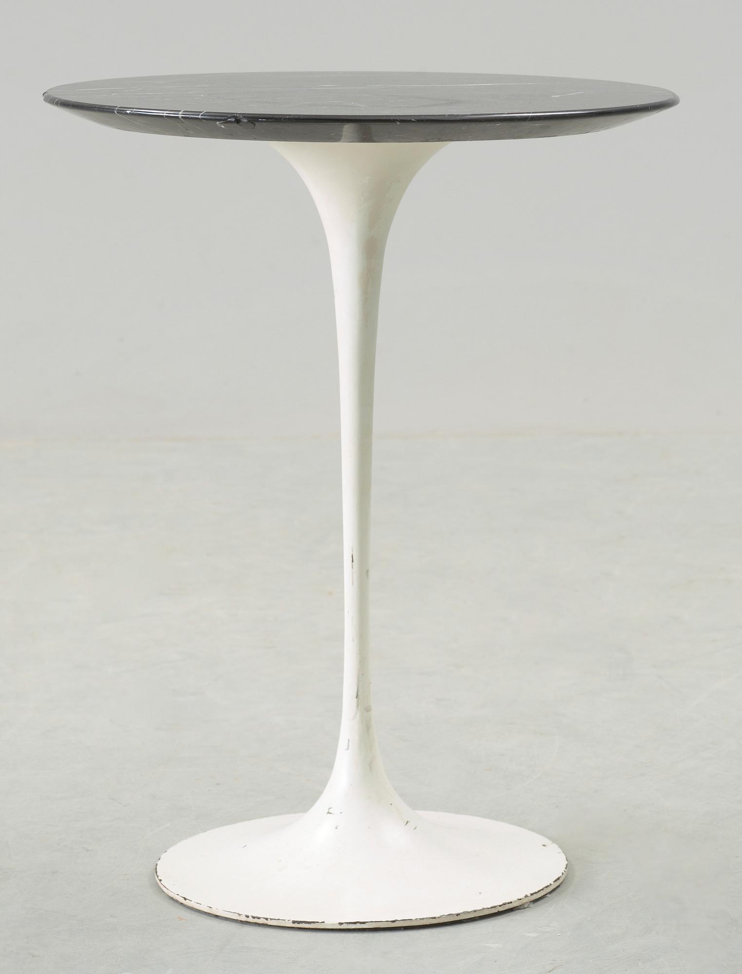 SOFFBORD, "Tulip", Eero Saarinen, Knoll International.