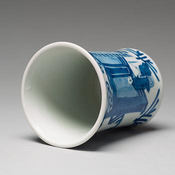 A blue and white Transitional brush pot, 17th Century with Chenghua mark.