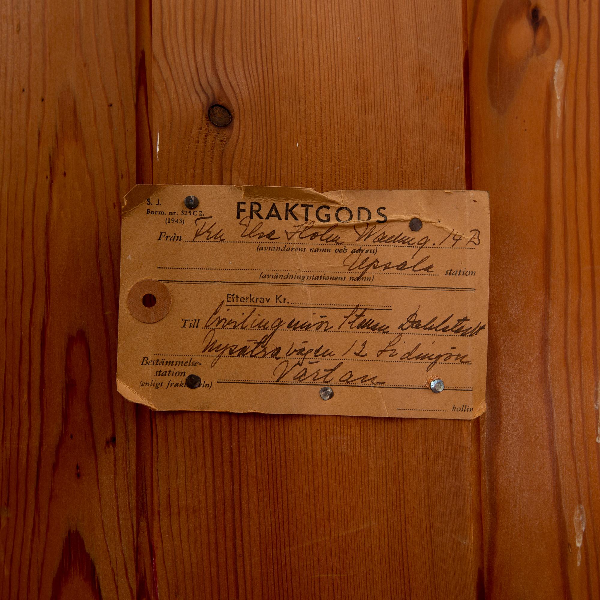 A Jugend clothing cabinet, early 20th century.
