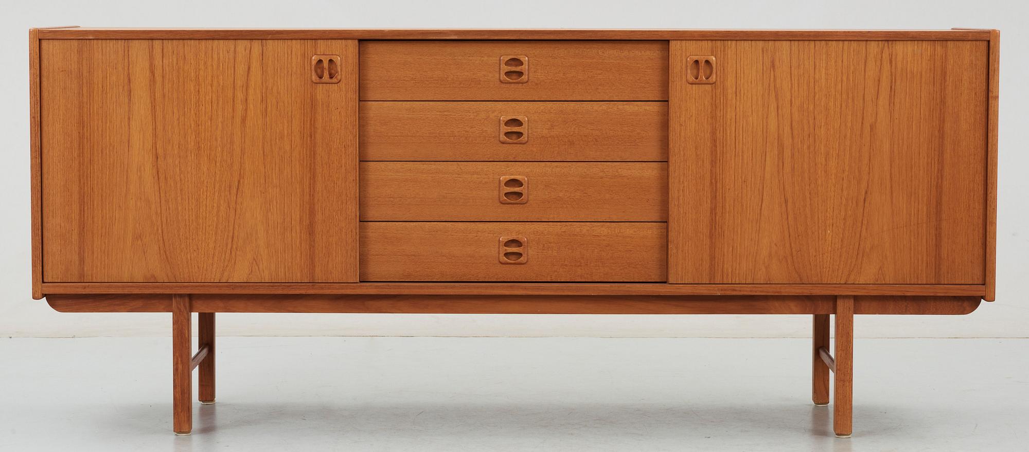 SIDEBOARD, teak, 1950-tal.