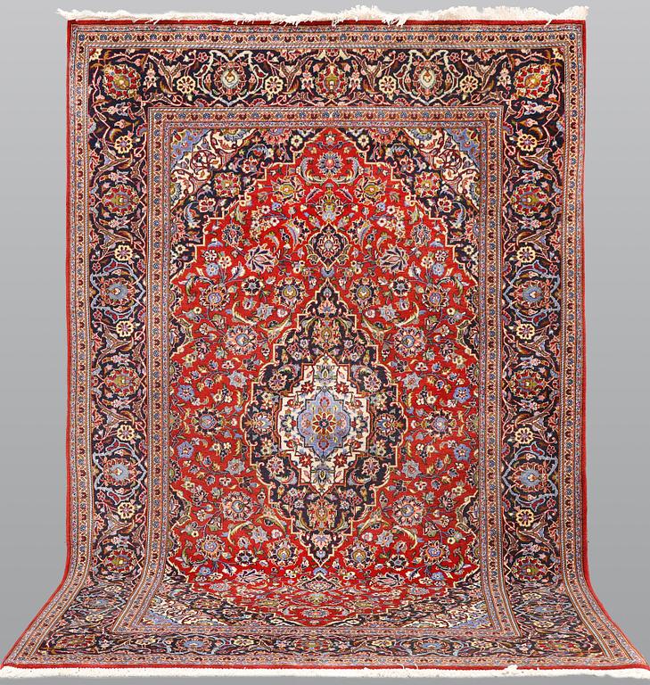 A Keshan crpet, 218 x 131 cm.