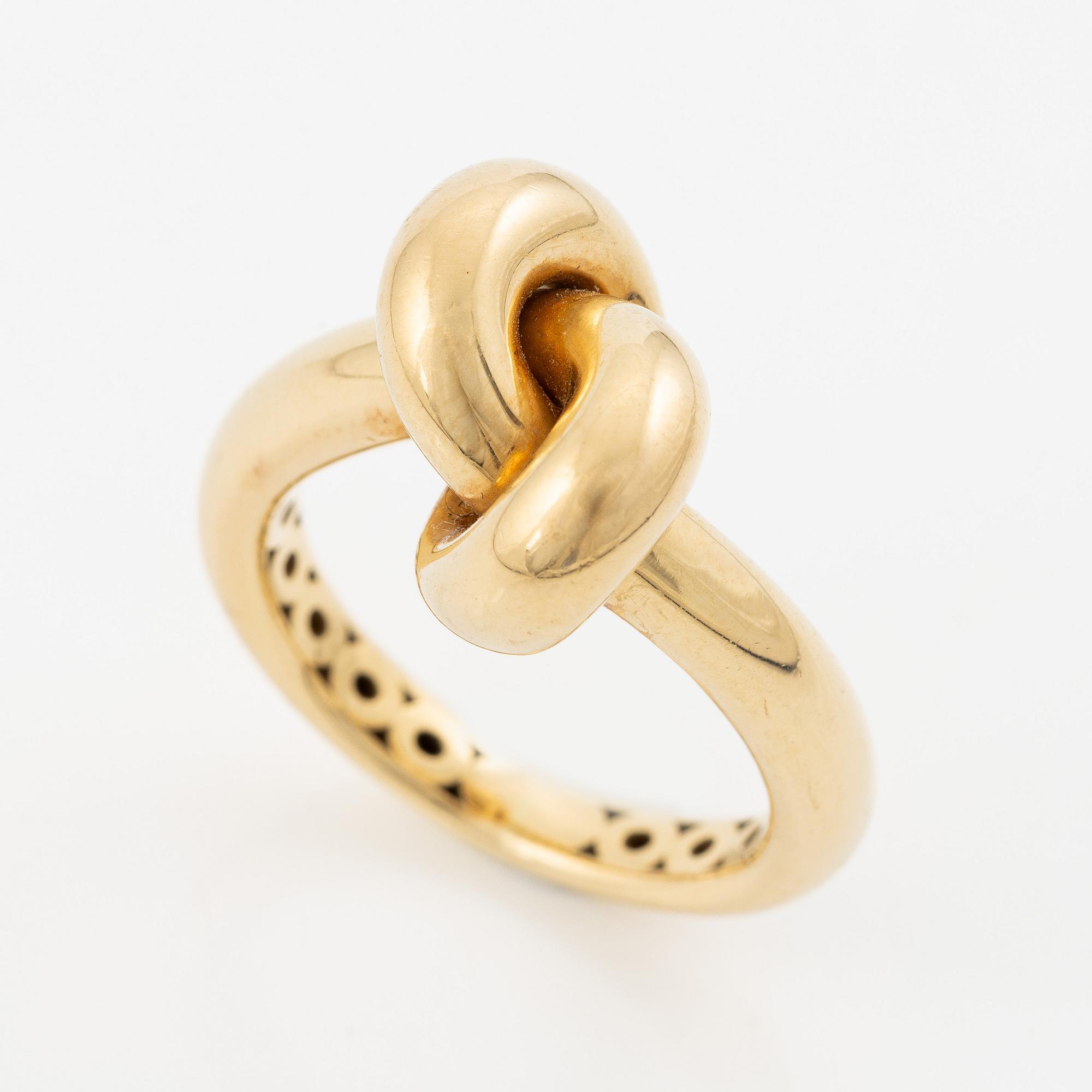 Engelbert ring "knot" 18K gold.