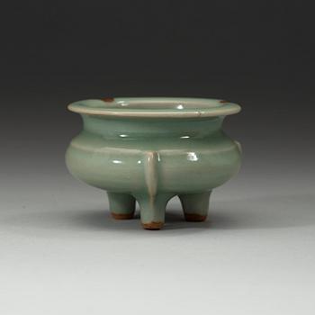 A Longquan celadon tripod censer, Southern Song dynasty (1127-1279).