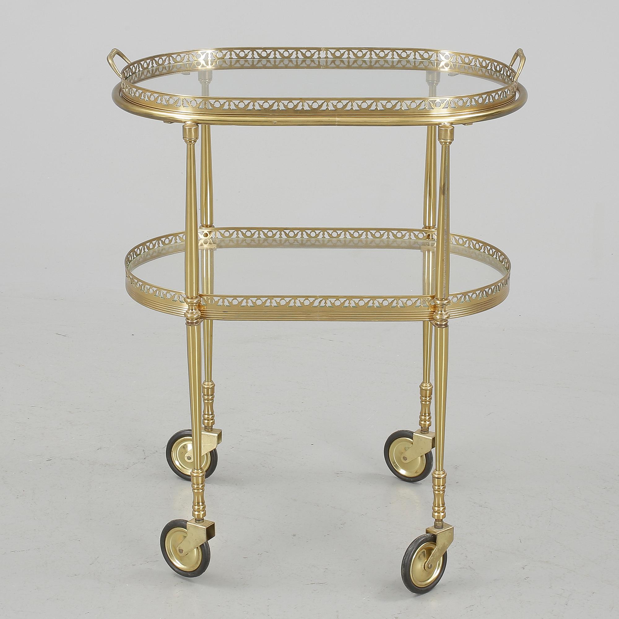 SERVERINGSVAGN, 1900-talets andra hälft.