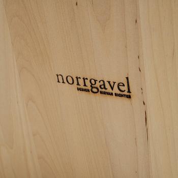 Matbord, 'Multi-O', Nirvan Richter för Norrgavel, 2000-tal.