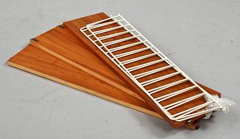 HYLLOR, 2 st, stringmodell, 1900-talets andra hälft.