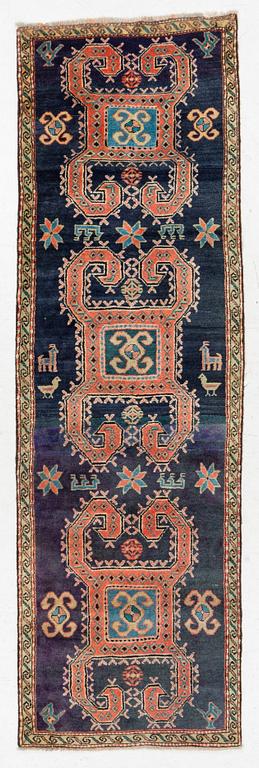 Gallery carpet, probably Kurdish/Karagah, 290 x 90 cm.