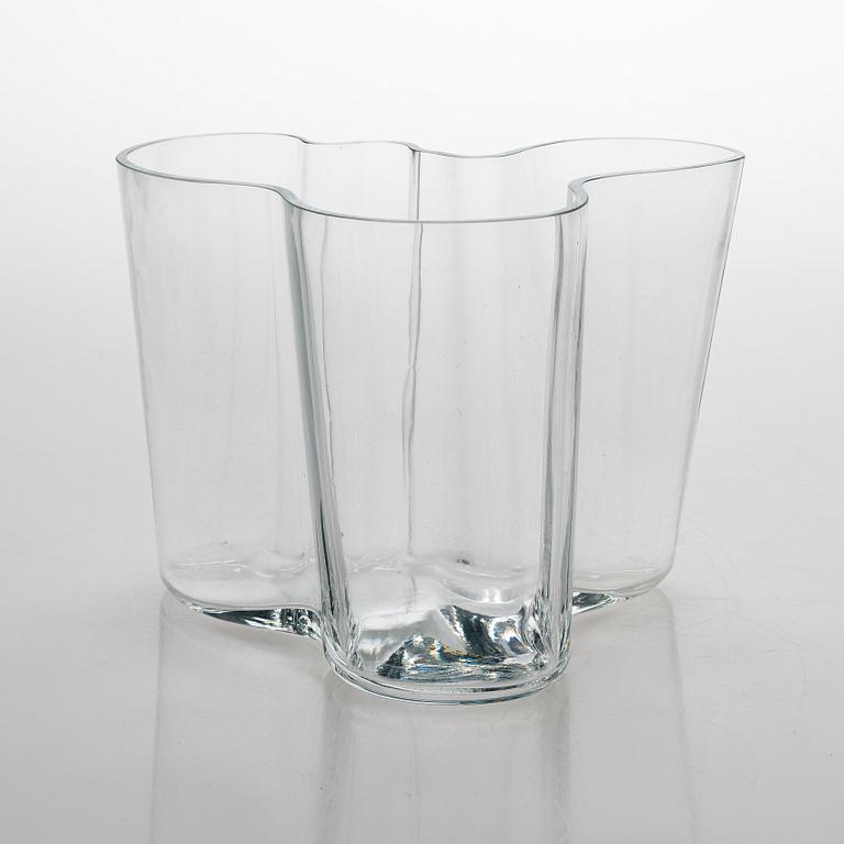 Alvar Aalto, vas, modell 3030 signerad Alvar Aalto 3030.