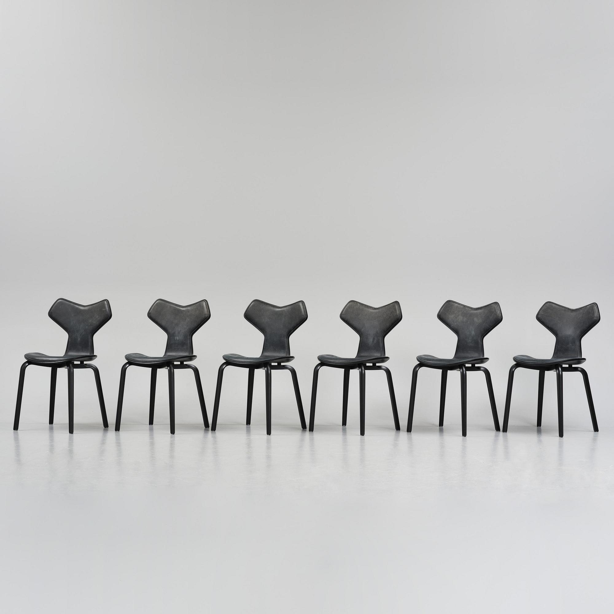 Arne Jacobsen, a set of six "Grand Prix" (Exclusive Edition Black) dining chairs, Fritz Hansen, 2021.