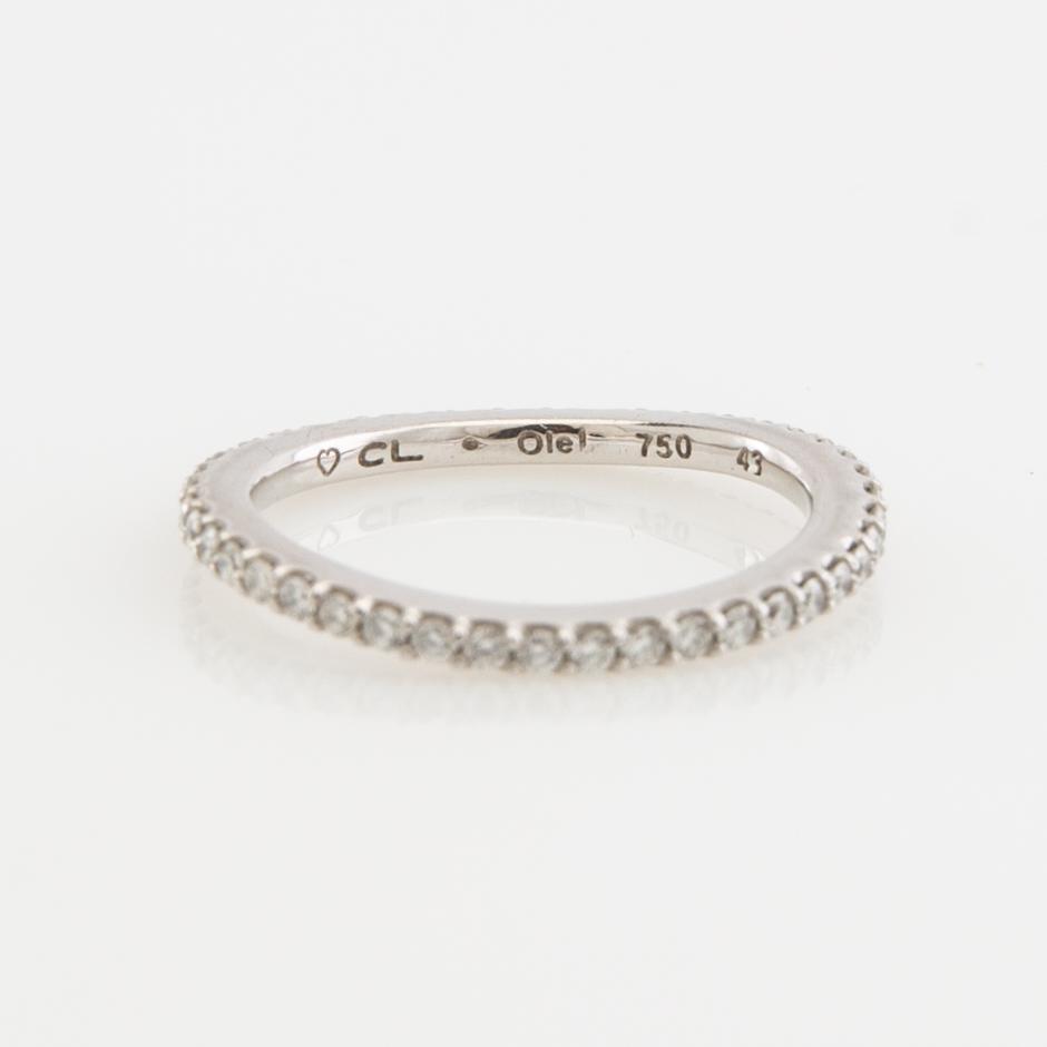 Ole Lynggaard, alliance ring, 18k white gold with brilliant-cut diamonds.