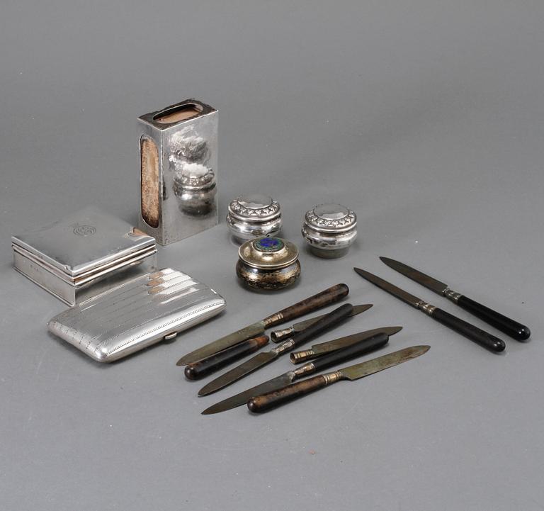 PARTI SILVER, 14 delar, 1800- respektive 1900-tal. Totalvikt ca 660 gram.