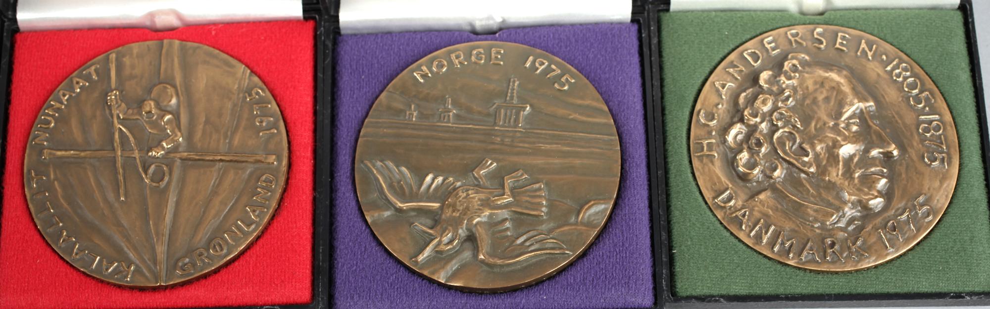 KONSTMEDALJER, 8+5+1 st, brons.