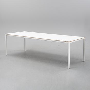 A contemporary 'T12' dining table from Hay.
