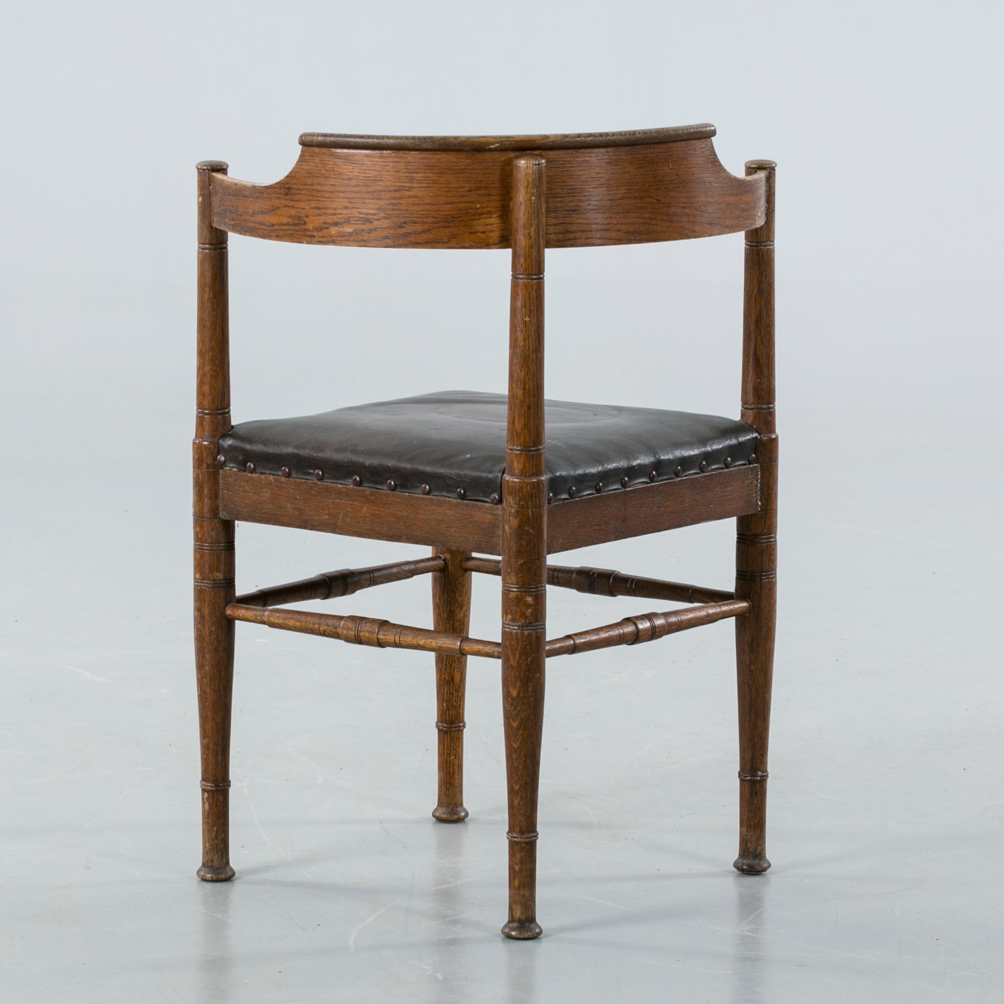 PUDERSTOL, omkring 1900.