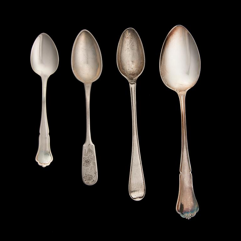 SKEDAR, 12+6+6 st, silver, finska stämplar. Tot vikt 510 g.