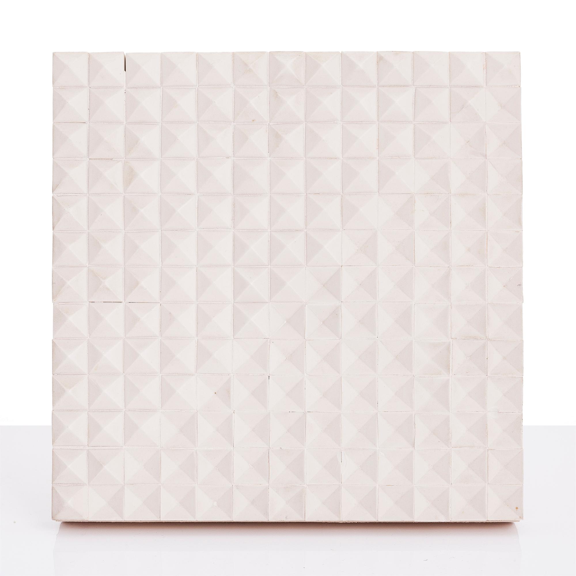 RUT BRYK, relief, "Fönster", signerad Rut Bryk. 1980-tal.