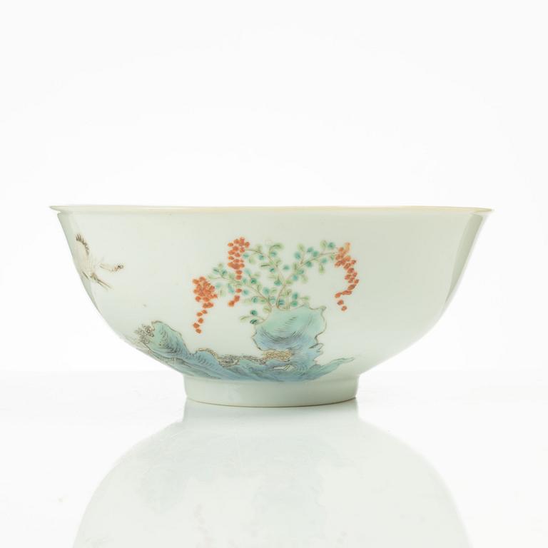 A Chinese porcelain bowl, Republic, 20th century.