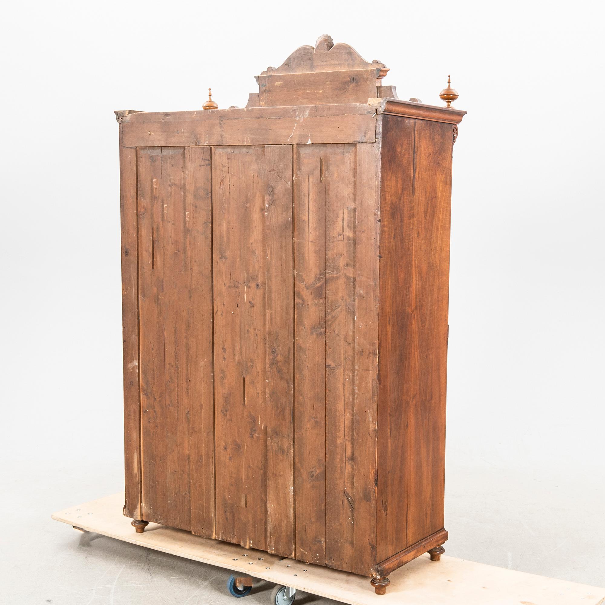 A display cabinet first half of the 20th century.