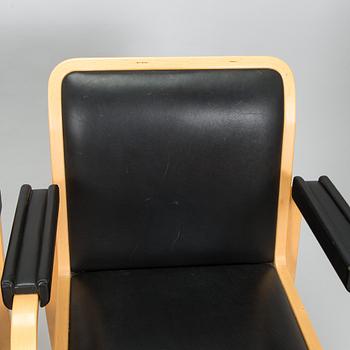 Alvar Aalto, nojatuolipari, malli E45, Artek, 1900-luvun loppu.