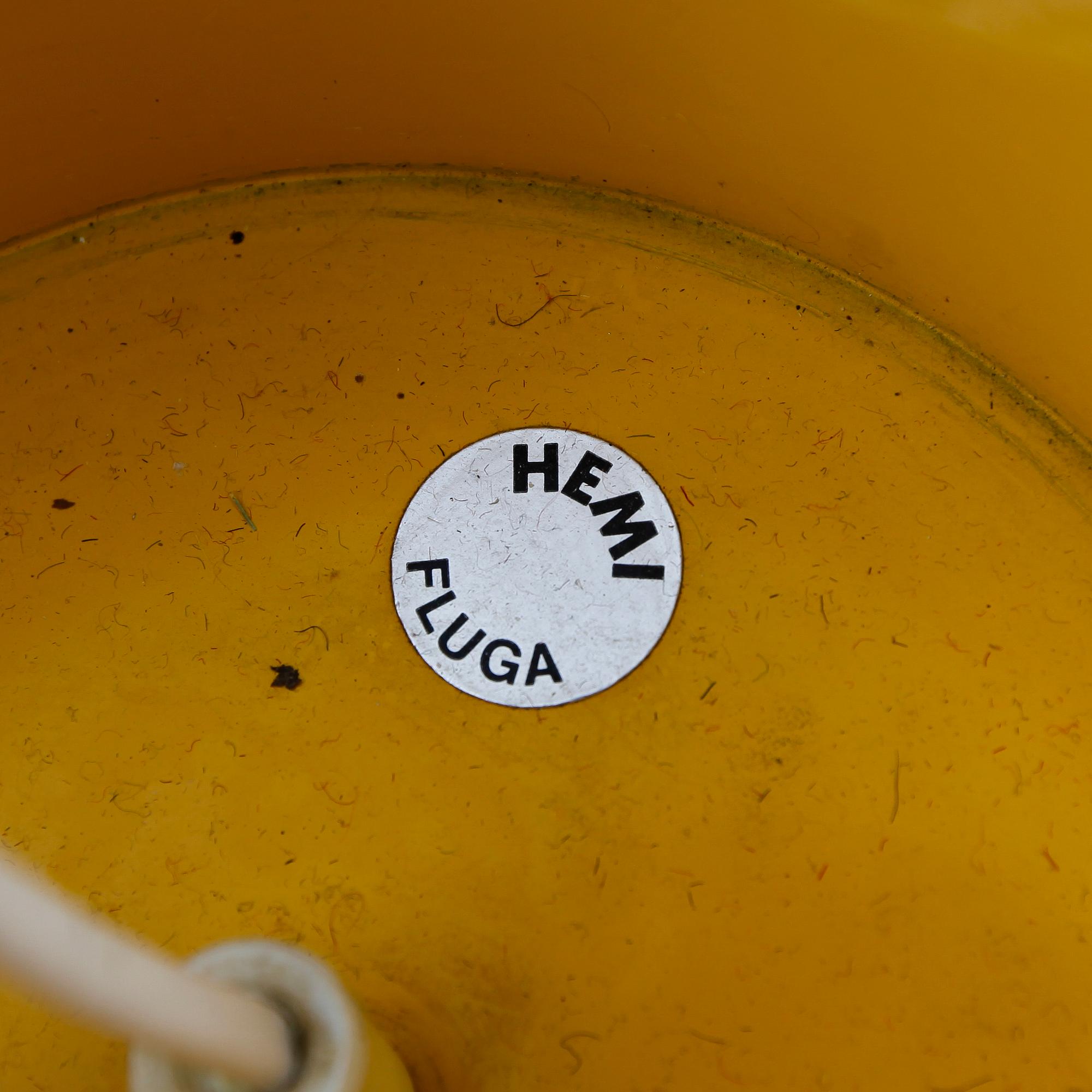 TAKLAMPOR, 3 st, Hemi, 1900-talets andra hälft. Höjd 25 cm.