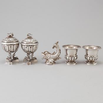 Five 19th/20th century silver table decorations, Mexico.