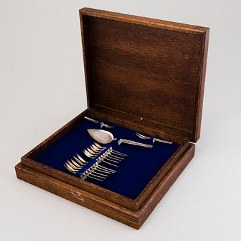 TAPIO WIRKKALA, BESTICKUPPSÄTTNING, 33 delar, silver, "Tapio", Kultakeskus, Tavastehus 1985. Modellen formgiven 1957.