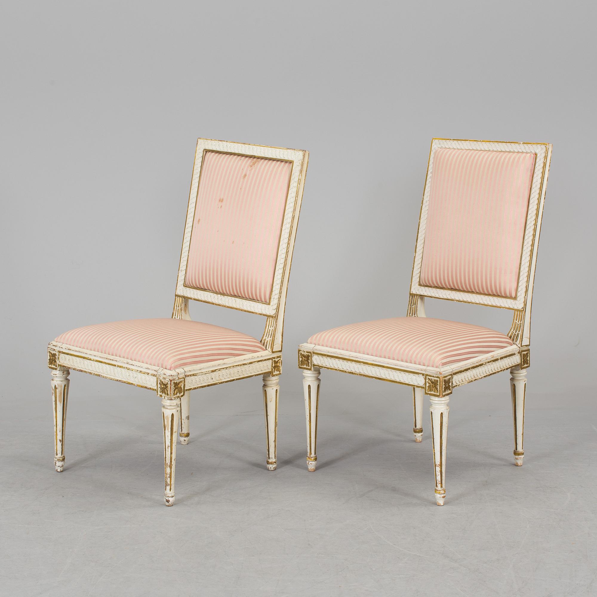 STOLAR, 2 st, en gustavianskt stockholmsarbete, den andra gustaviansk stil, 1700 respektive 1900-tal.