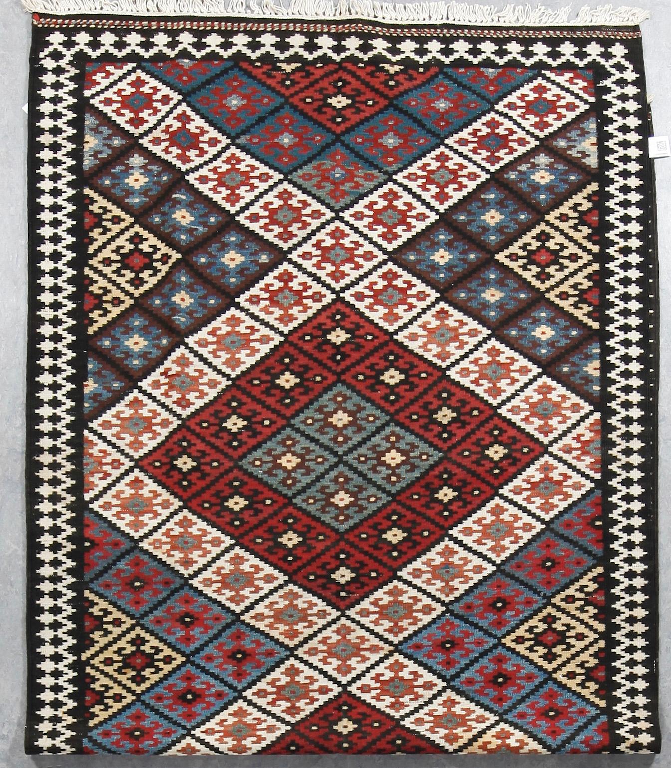 KELIM, sannolikt Veramin, ca 310x140 cm.