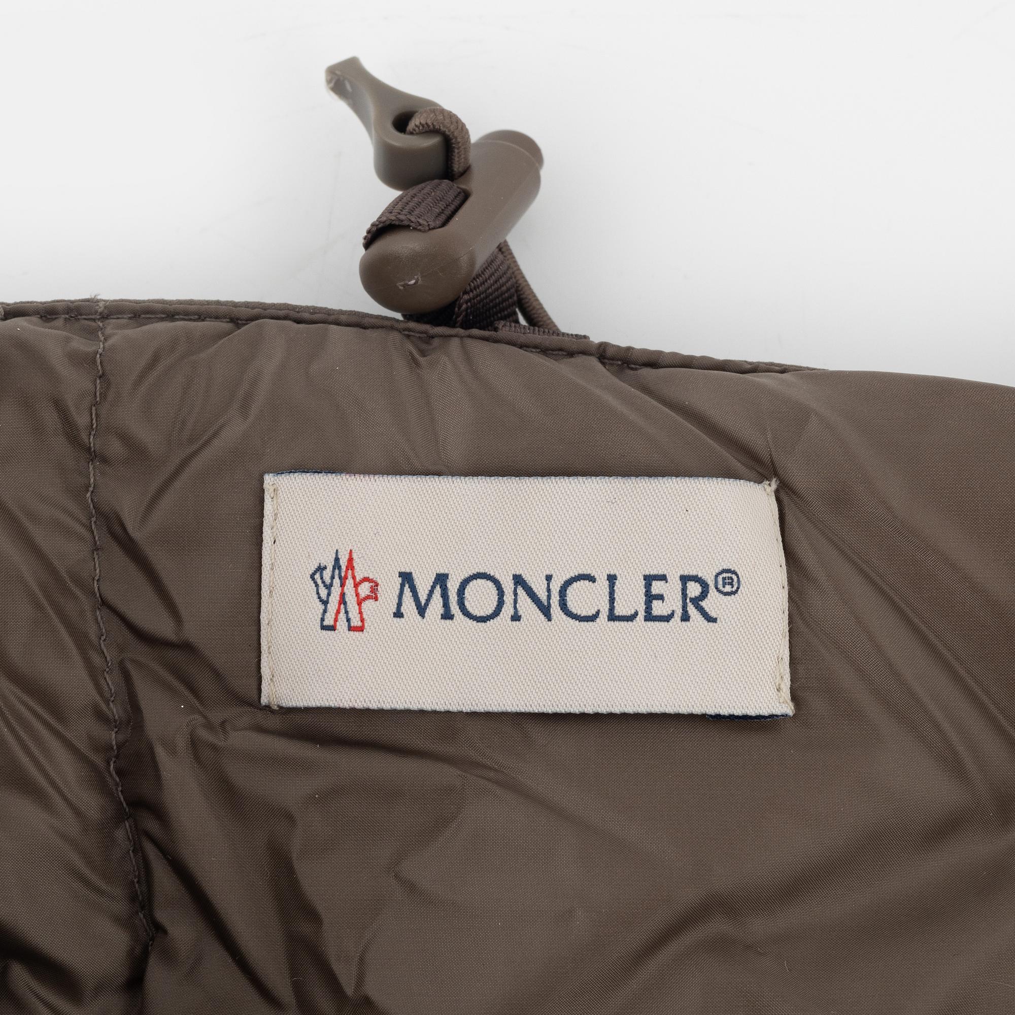 Moncler, collar, 'Sciarpa'.