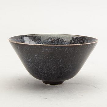 Erich & Ingrid Triller, a glazed stoneware bowl and two vases, Tobo.