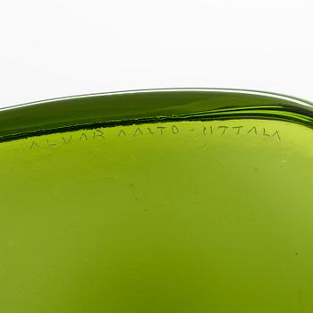 Alvar Aalto, a '3900' plate signed Alvar Aalto Iittala. 1950's.