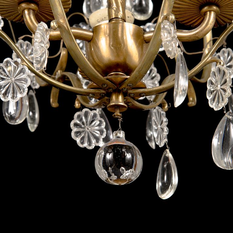Paavo Tynell, a mid-20th century '1457/3' chandelier for Taito.