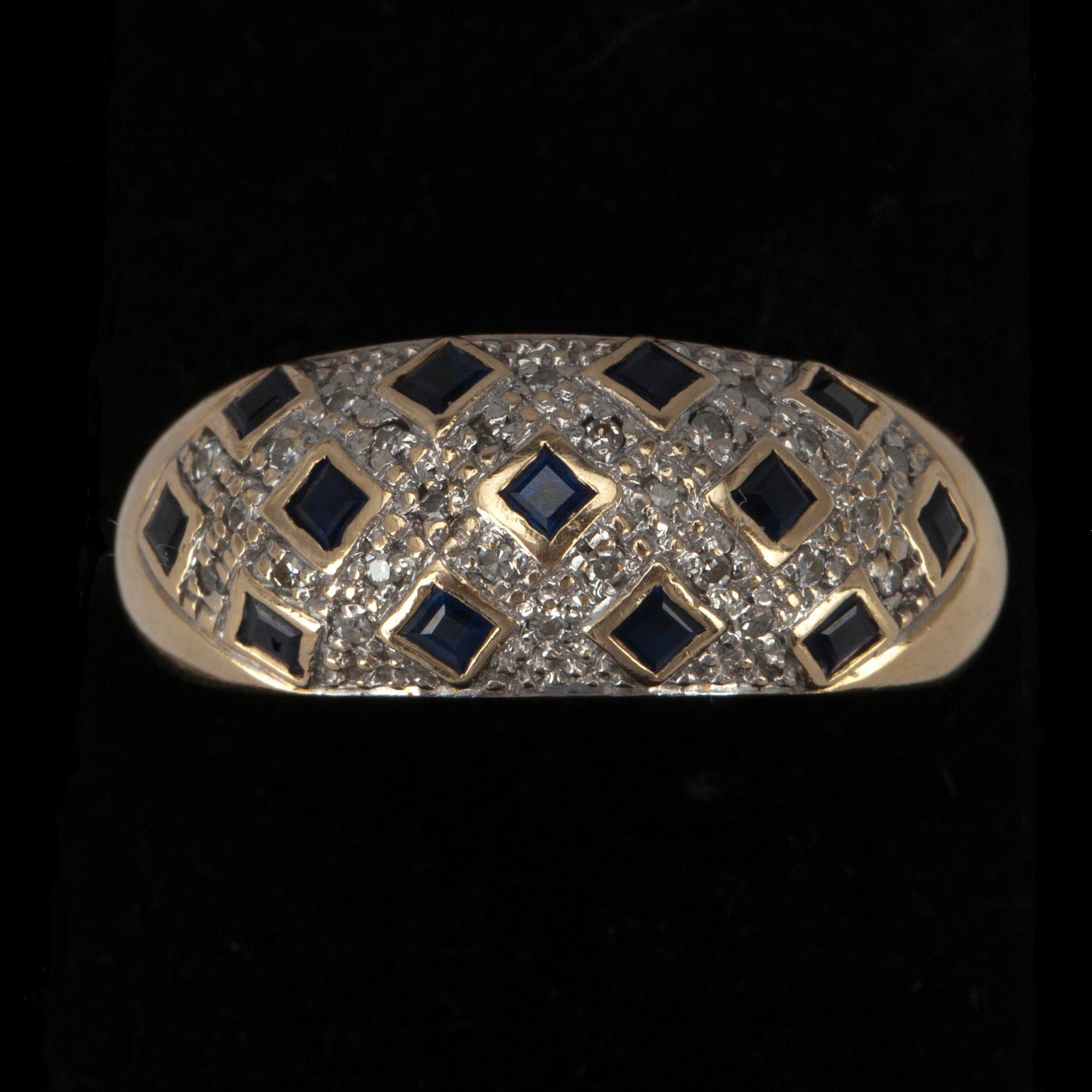RING, guld 14K, små diamanter samt safirer, 1998.