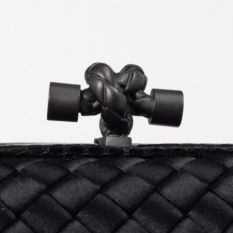 Bottega Veneta clutch, "Knot".