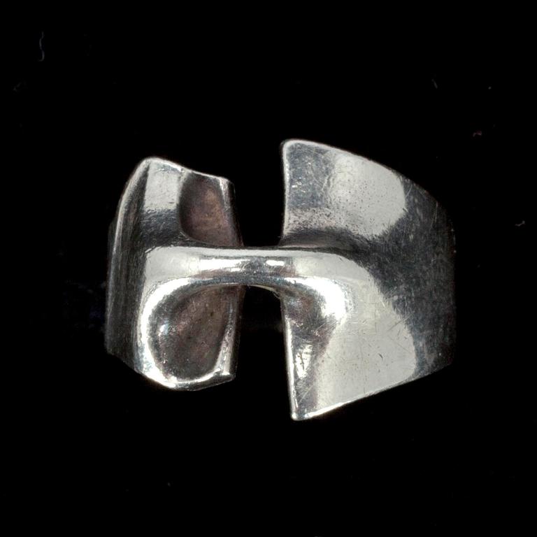 BJÖRN WECKSTRÖM, 4 RINGAR + HÄNGE, 925 silver. Lapponia 1978-88. Vikt 24 g.