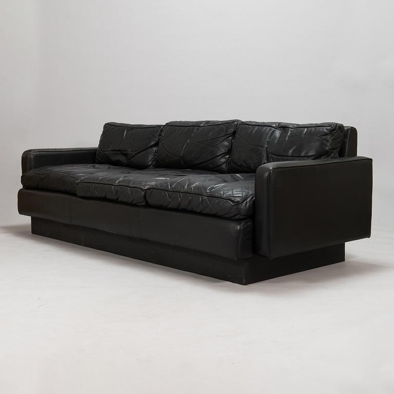 Ben af Schultén, a 1970's  B590, 'Big Ben' sofa for Artek.