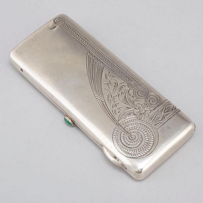 A silver wallet by an unknown maker, Moscow, 1908-17.