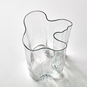 Alvar Aalto, a clear glass vase, Iittala, Finland 1950-60´s, model 3031.