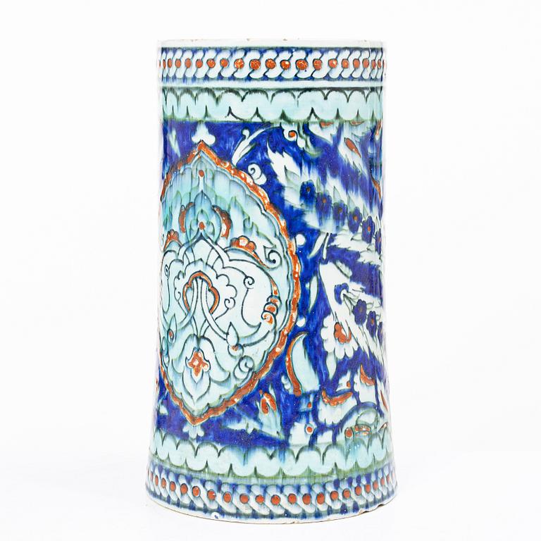 Stop, glaserat lergods, troligen Europa efter Iznik-förlaga, 1800-tal.