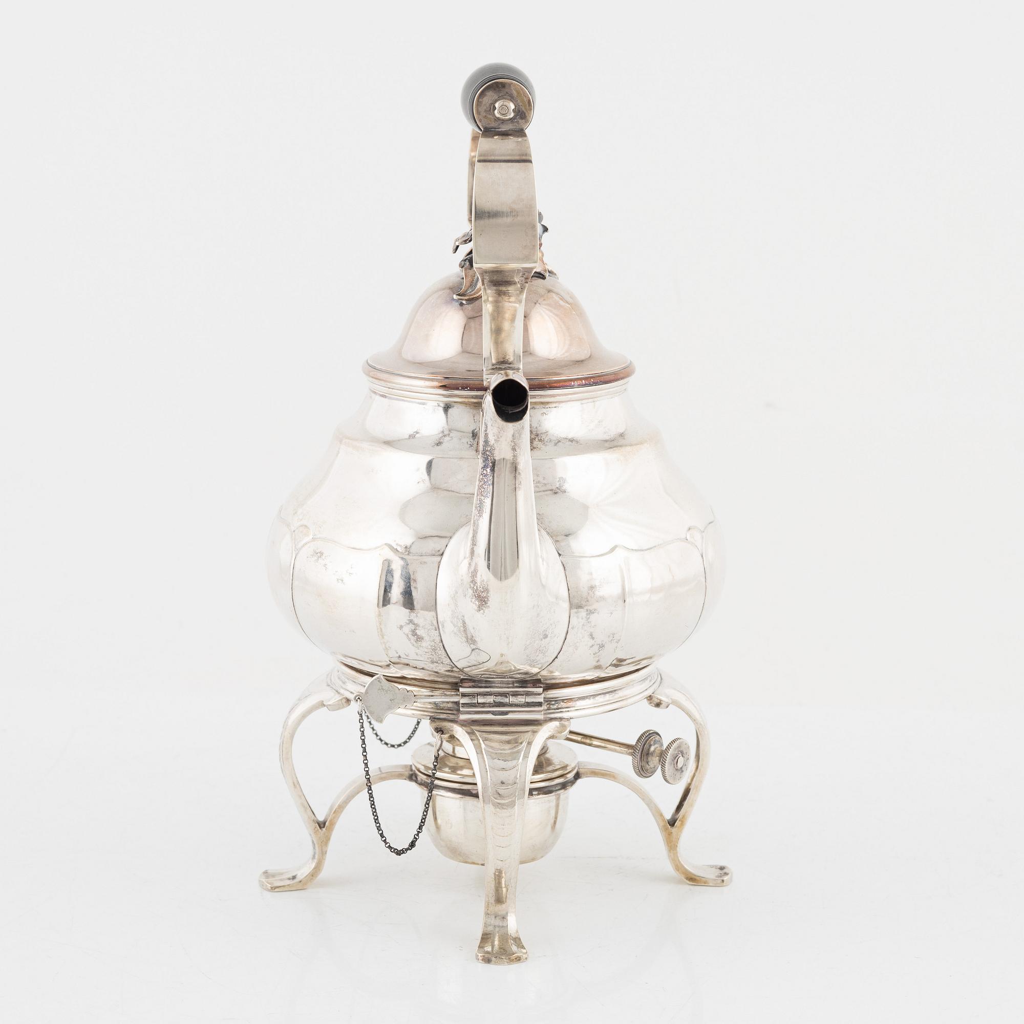 Guldsmedsaktiebolaget (GAB), tekanna på rechaud, silver, Stockholm 1920.