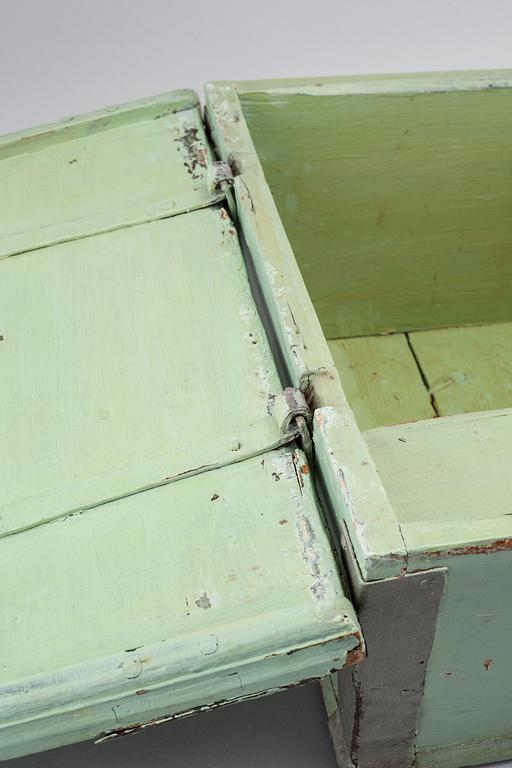 A 19th cenutry coffer.